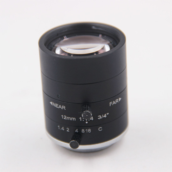 High-resolution zoom lens