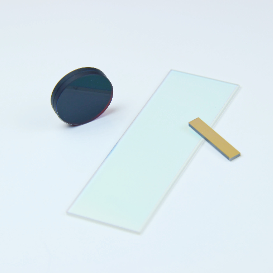 Dichroic mirror filter
